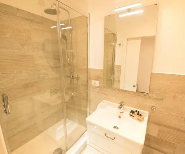 Beplace Aventino 4*